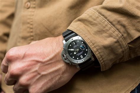 panerai submersible 42 lug to lug|Panerai luminor submersible 1950.